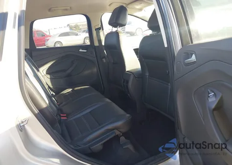 2017 Ford Escape Titanium из США, поврежденный, VIN 1FMCU9J9XHUB58283